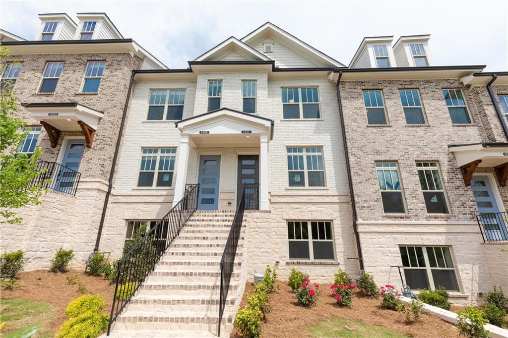 2 bedroom, 4 bathroom, 1,801 sq ft townhouse sold at 4207 Deming Circle, Atlanta, GA 30342