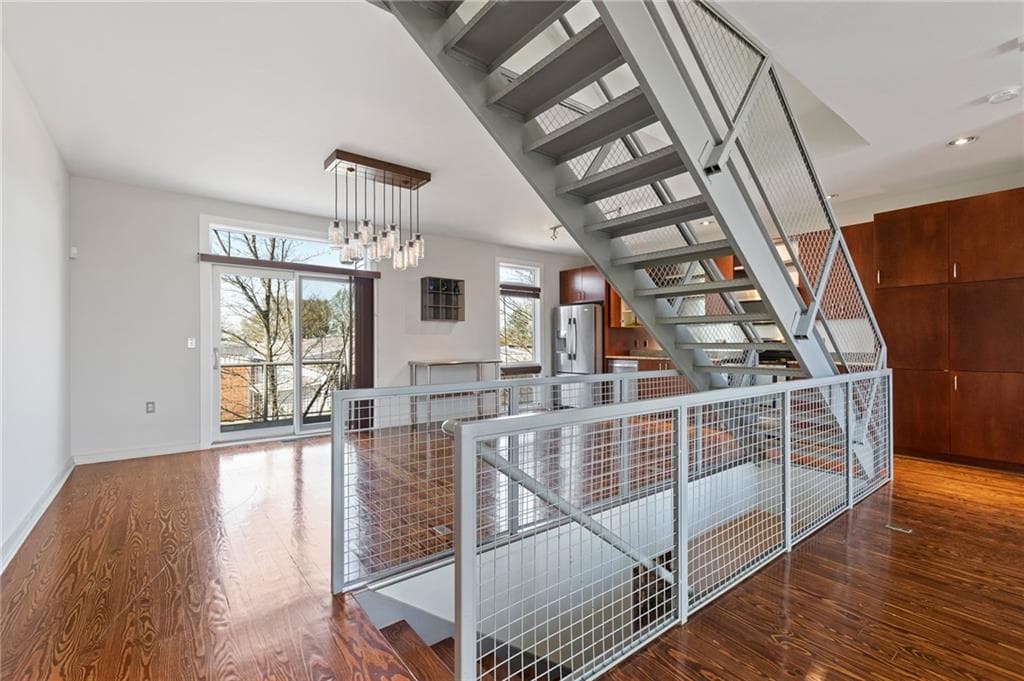 2 bedroom, 3 bathroom, 1,831 sq ft townhouse sold at 1284 Mackintosh Park 1284, Atlanta, GA 30318