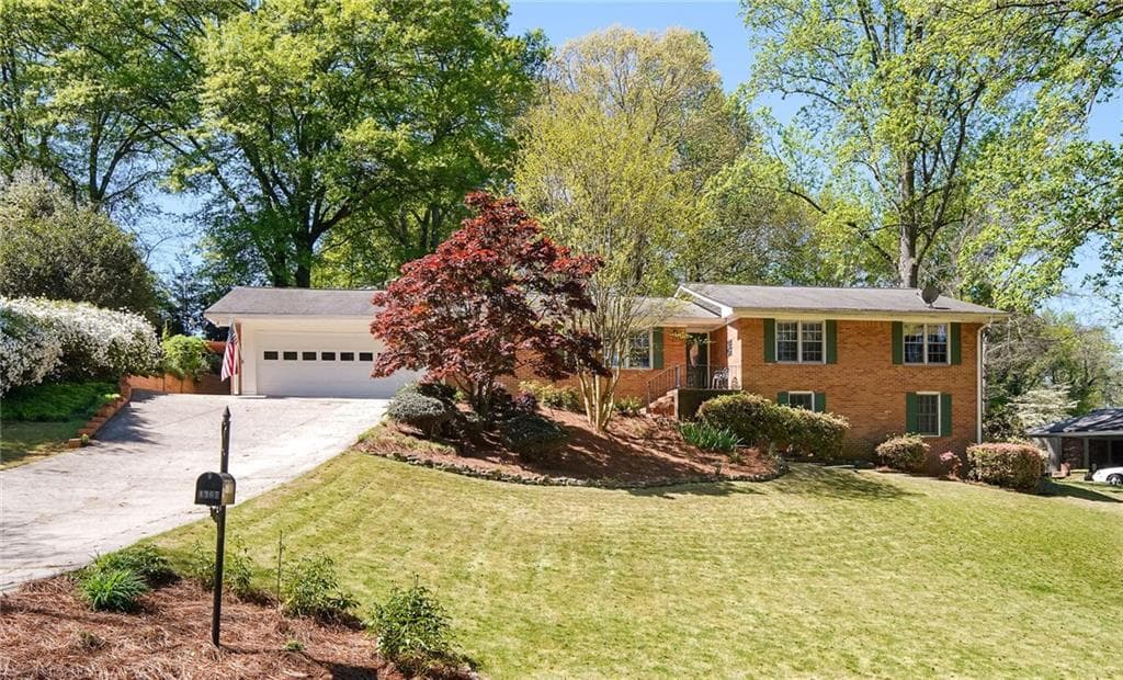 4367 Laurel Circle SE, Smyrna, GA 30082 — most recent listing photo