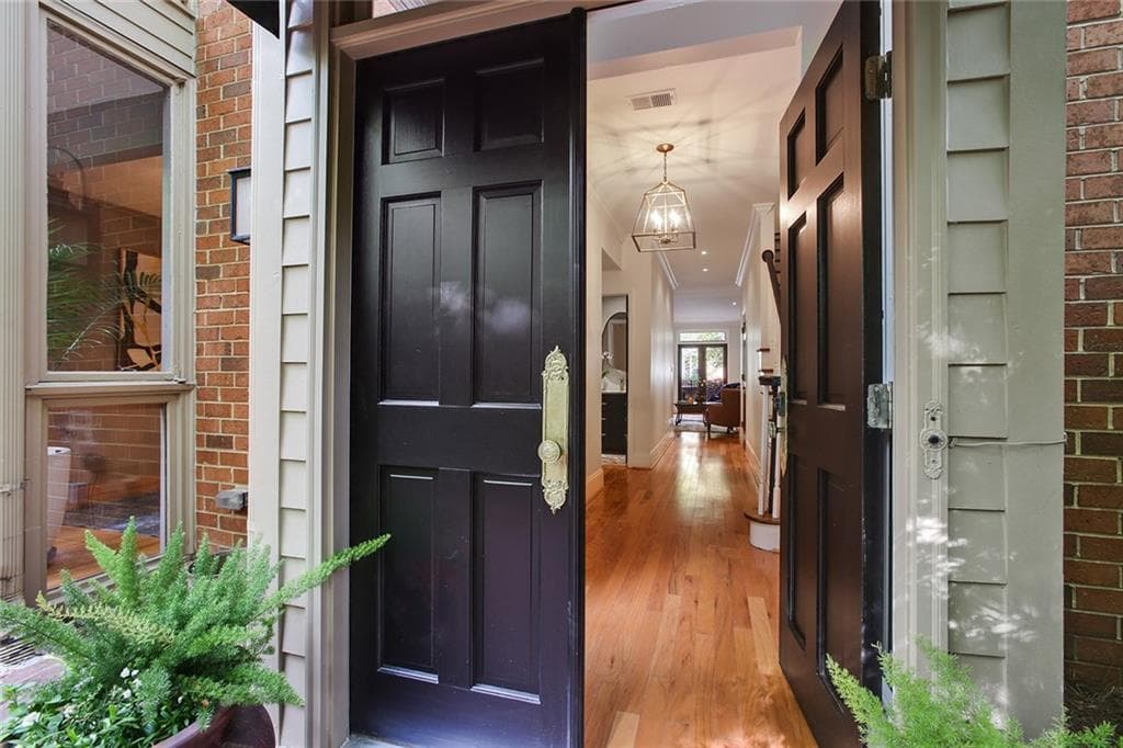 56 Willow Glen, Atlanta, GA 30342 — most recent listing photo