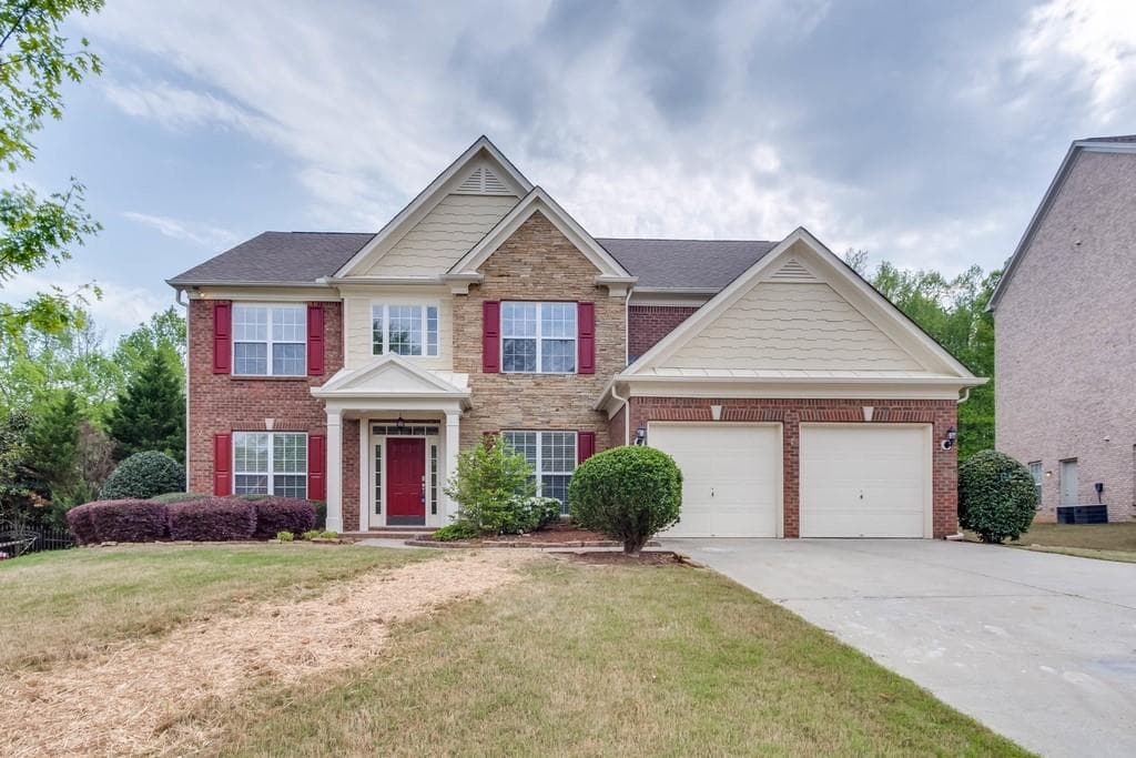 4 bedroom, 3 bathroom, 2,990 sq ft single family residence sold at 1750 Montcliff Drive, Cumming, GA 30041