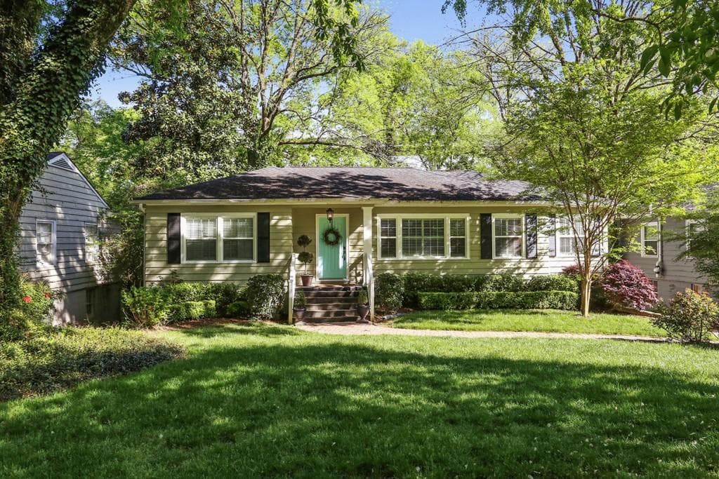 3 bedroom, 3 bathroom, 2,100 sq ft single family residence sold at 996 Lindridge Drive, Atlanta, GA 30324