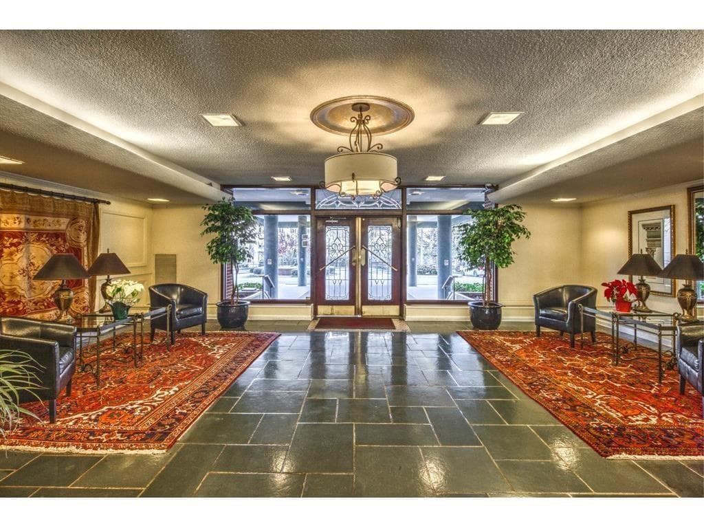 2965 PHARR Court 304, Atlanta, GA 30305 — most recent listing photo