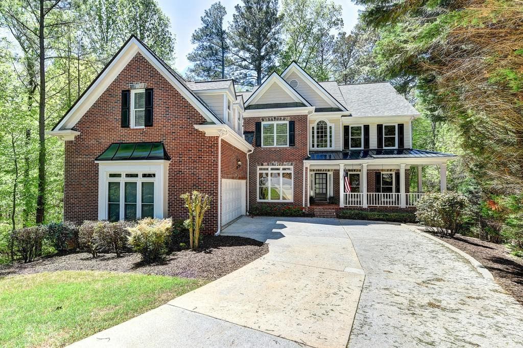 8895 Nesbit Lakes Drive, Alpharetta, GA 30022 — most recent listing photo