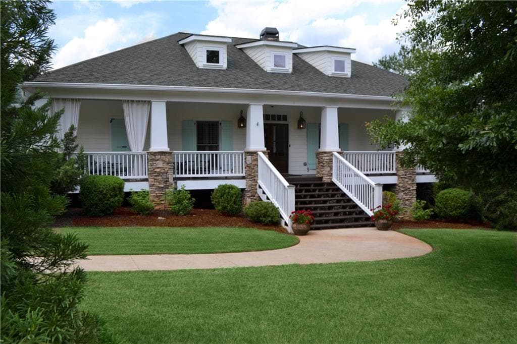 4 bedroom, 3 bathroom, 3,650 sq ft single family residence sold at 2163 Groover Road, Marietta, GA 30062