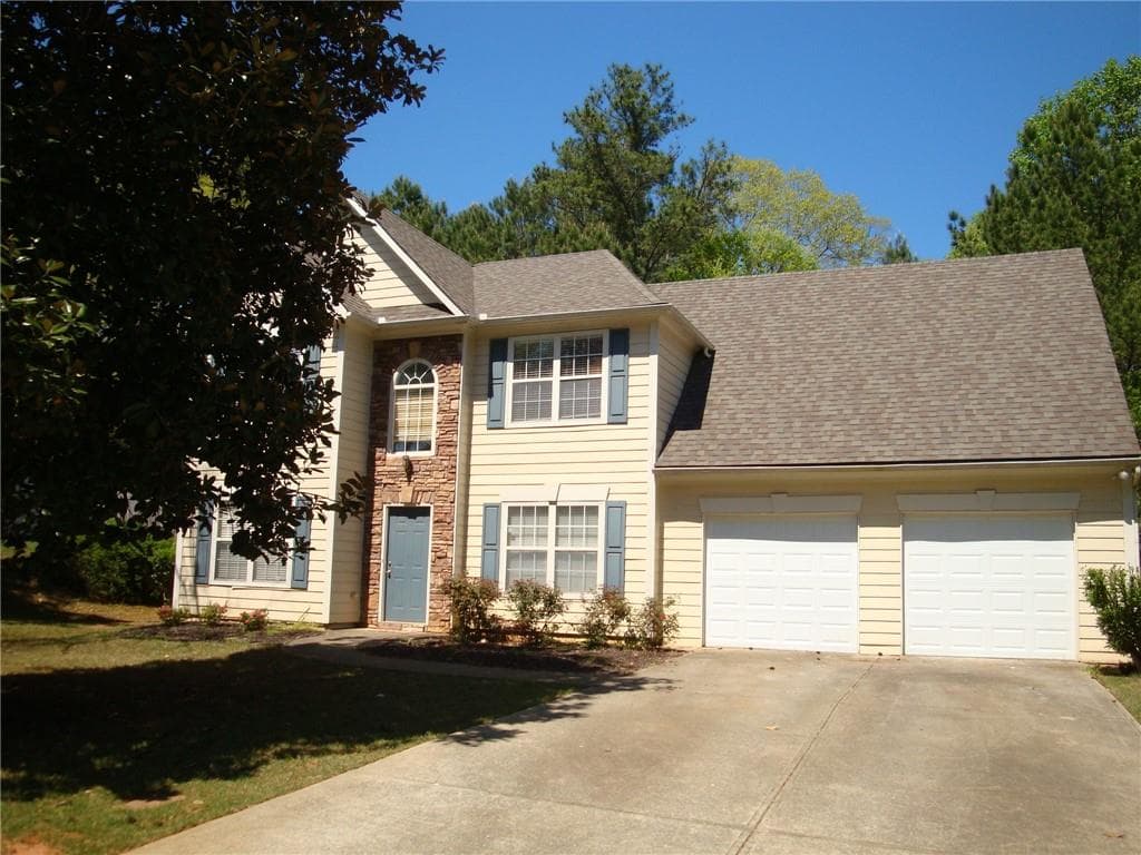 4 bedroom, 3 bathroom, 2,315 sq ft single family residence sold at 5197 RUNNING DOE Drive, Suwanee, GA 30024