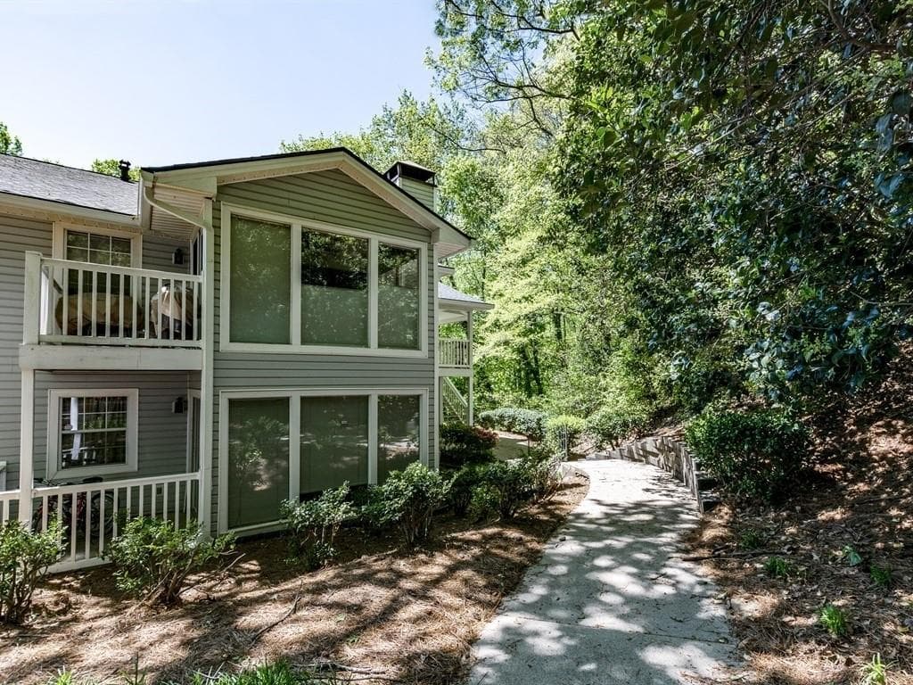 2708 SUWANEE Way, Marietta, GA 30067 — most recent listing photo