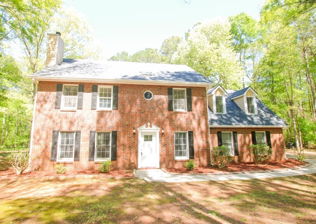 4 bedroom, 3 bathroom single family residence sold at 130 Madison Place, Fayetteville, GA 30214