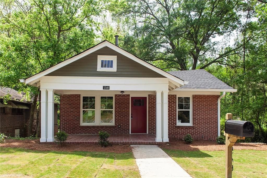 3 bedroom, 2 bathroom, 1,400 sq ft single family residence sold at 1546 North Avenue, Atlanta, GA 30318