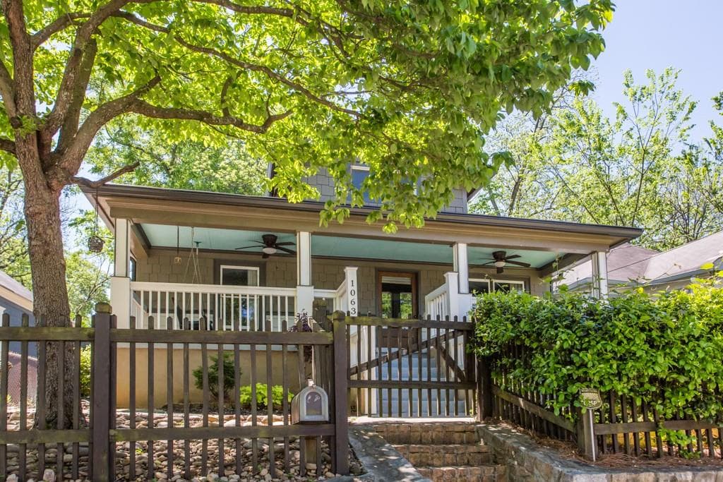 3 bedroom, 2 bathroom, 1,368 sq ft single family residence sold at 1063 Manigault Street, Atlanta, GA 30316
