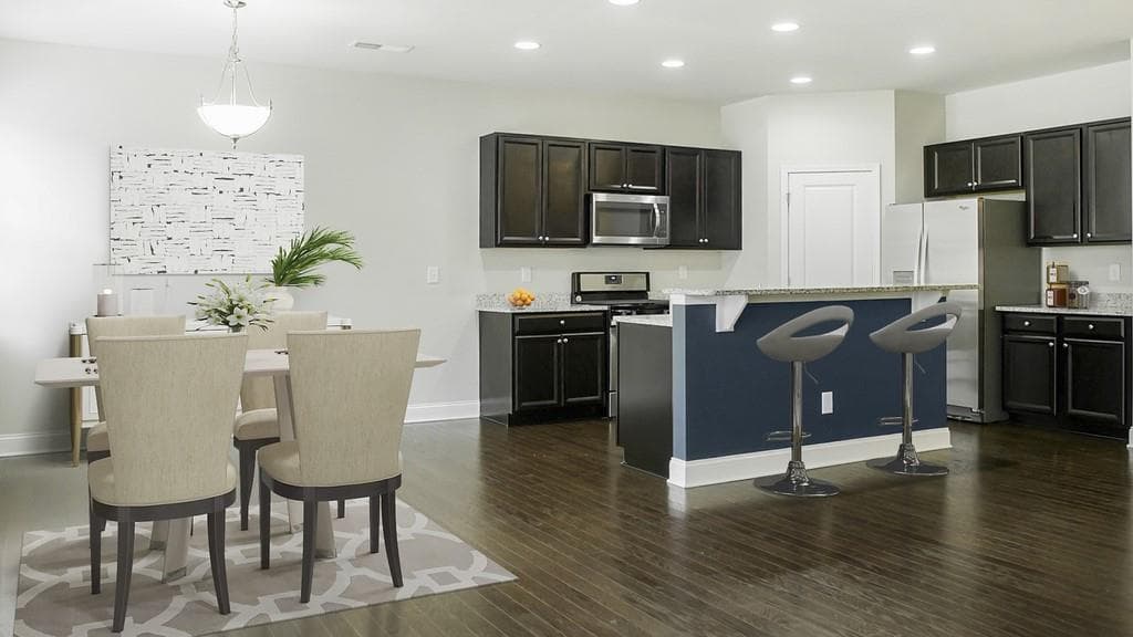 3 bedroom, 4 bathroom, 1,802 sq ft townhouse sold at 804 WHITTINGTON Parkway, Marietta, GA 30060
