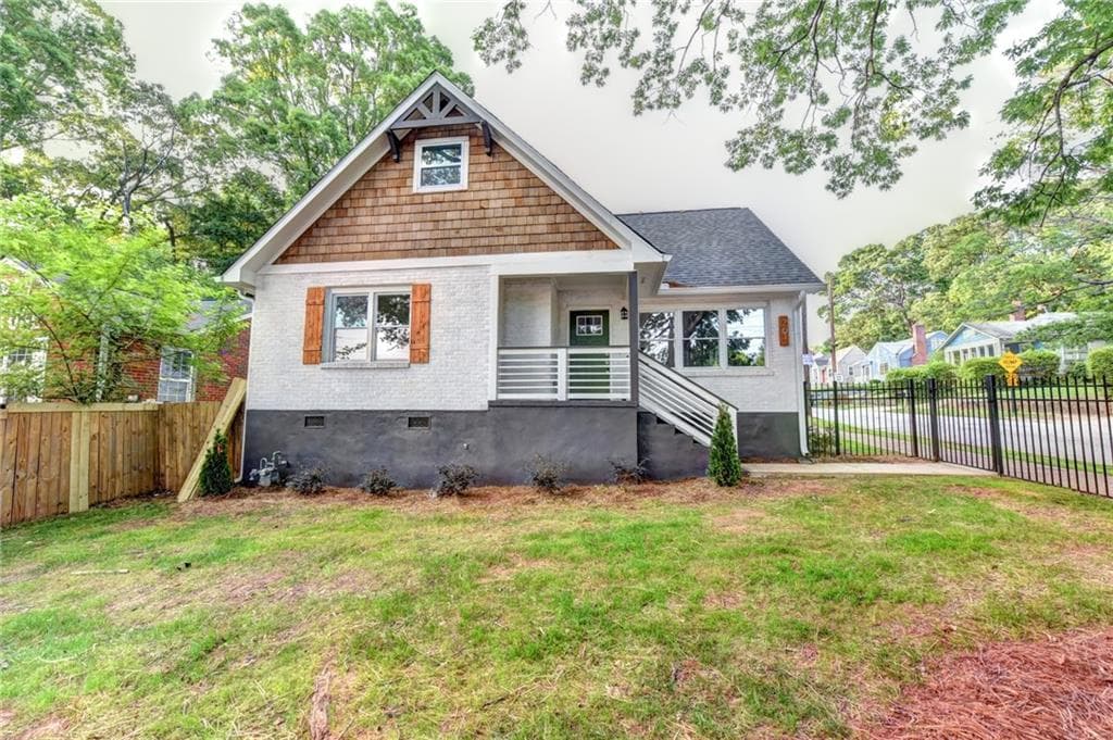 4 bedroom, 2 bathroom, 1,850 sq ft single family residence sold at 201 Clifton Street, Atlanta, GA 30317