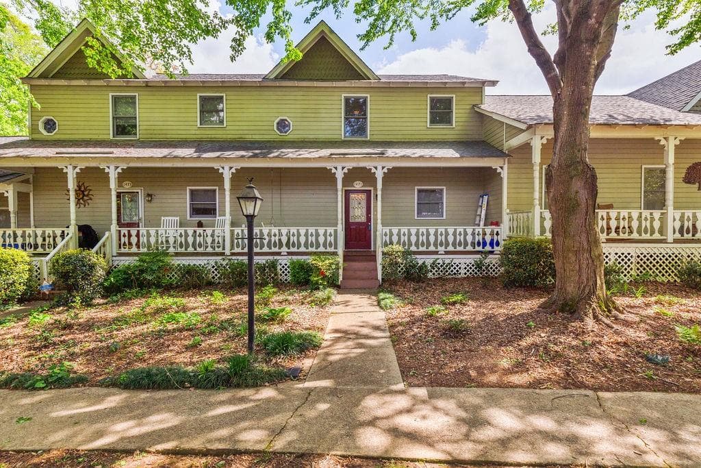 1471 CAMBRIDGE Common, Decatur, GA 30033 — most recent listing photo
