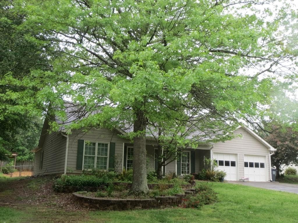 1410 SHAMROCK HILL Circle, Loganville, GA 30052 — most recent listing photo