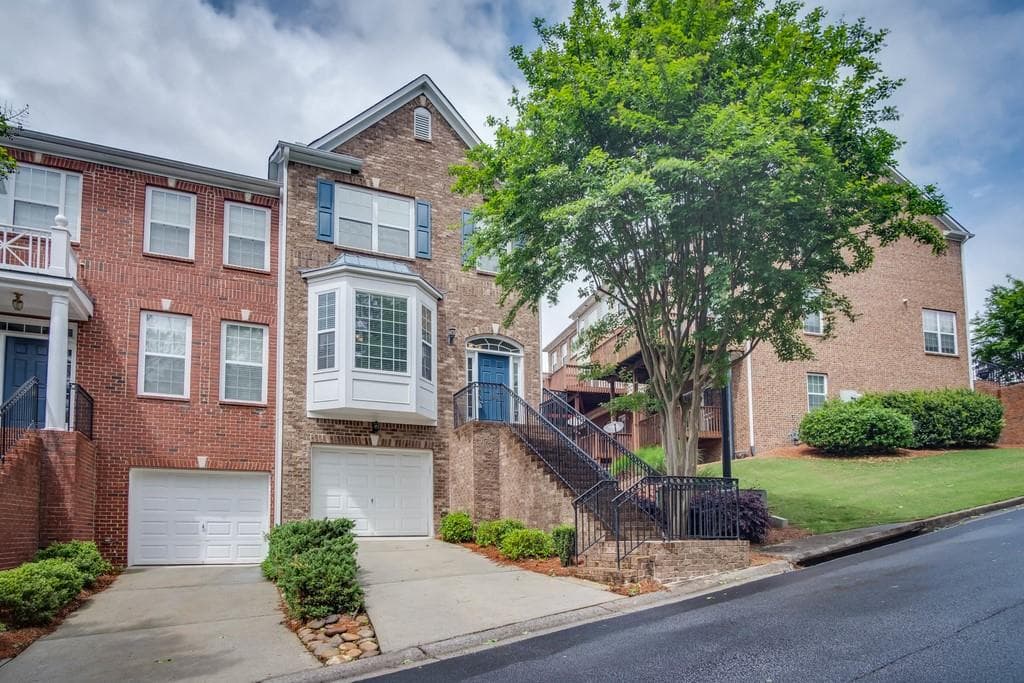 120 Stuart Castle Way 18, Smyrna, GA 30082 — most recent listing photo