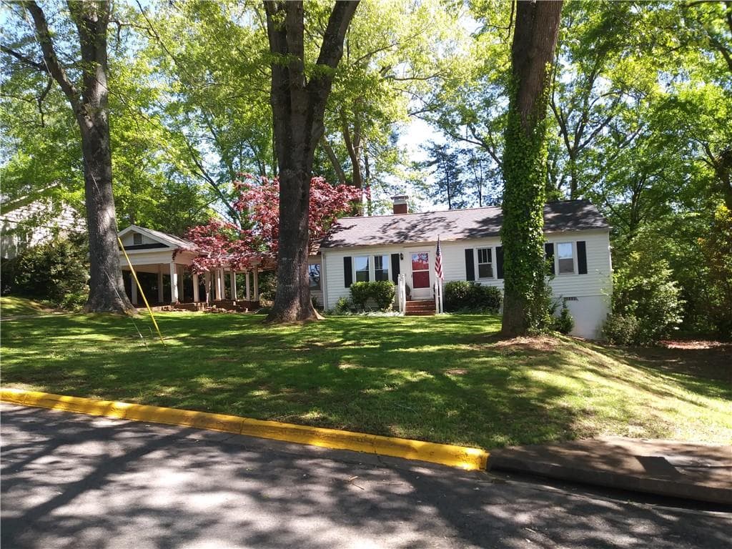890 Longstreet Circle, Gainesville, GA 30501 — most recent listing photo