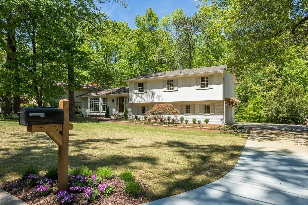 5366 Seaton Drive, Dunwoody, GA 30338 — most recent listing photo