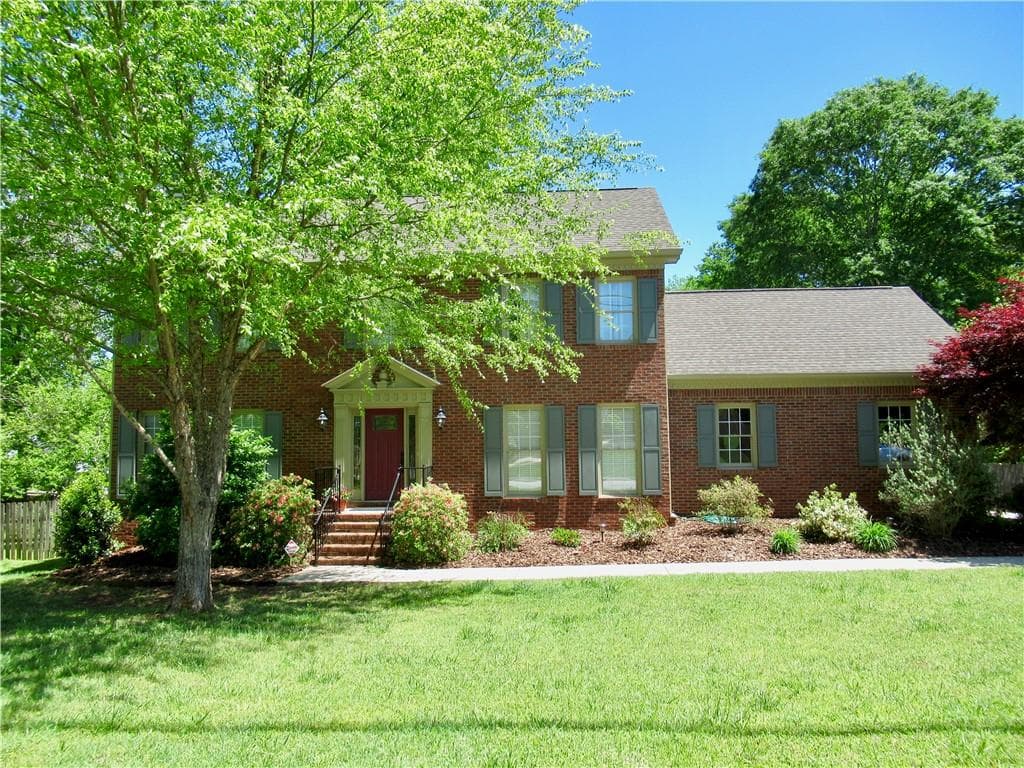 800 Deer Oaks Drive, Lawrenceville, GA 30044 — most recent listing photo