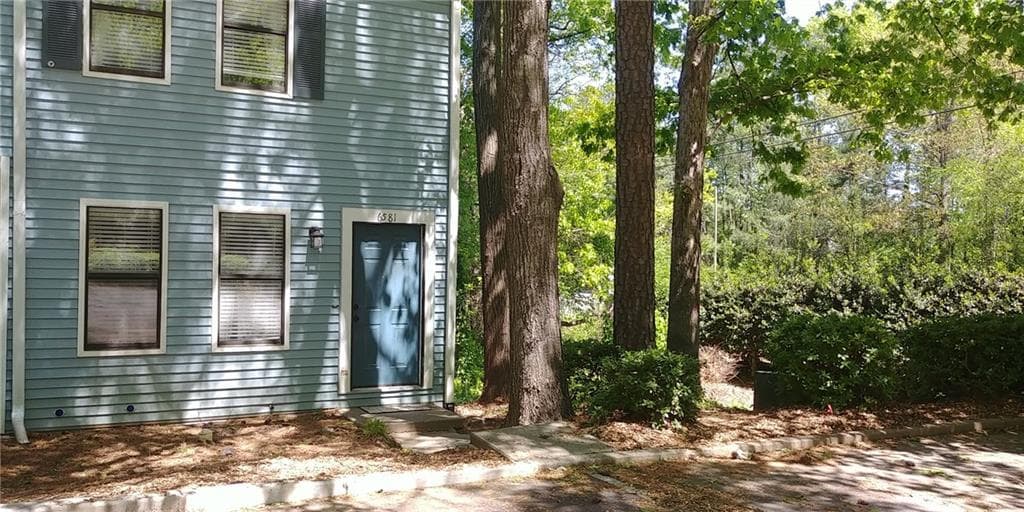 6581 Autumn Trace Drive, Peachtree Corners, GA 30092 — most recent listing photo