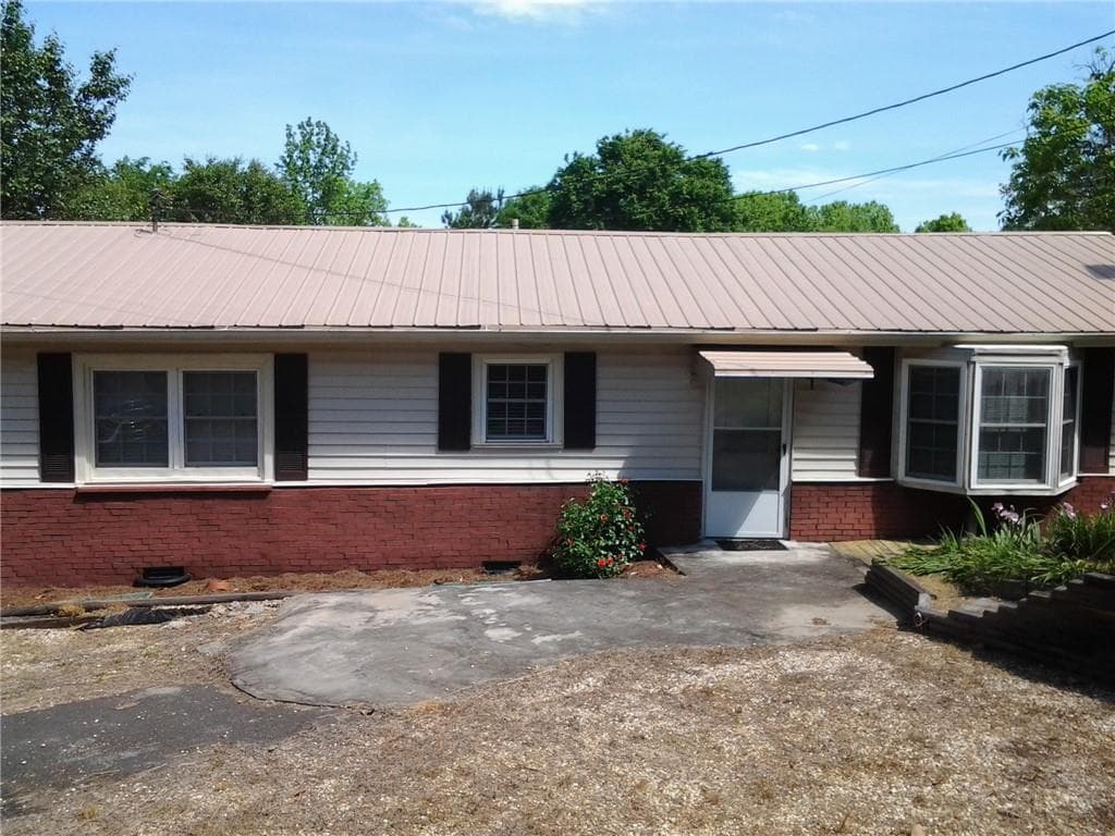 3 bedroom, 2 bathroom single family residence sold at 3550 Pope Road, Douglasville, GA 30135