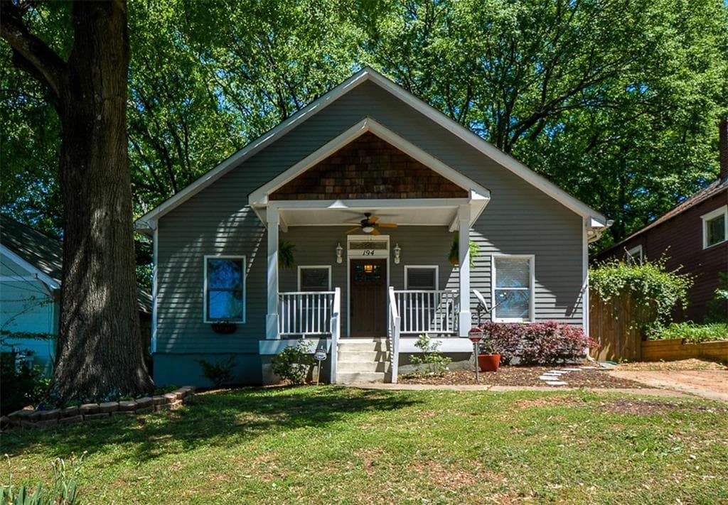 3 bedroom, 3 bathroom, 1,292 sq ft single family residence sold at 194 Holtzclaw Street, Atlanta, GA 30316