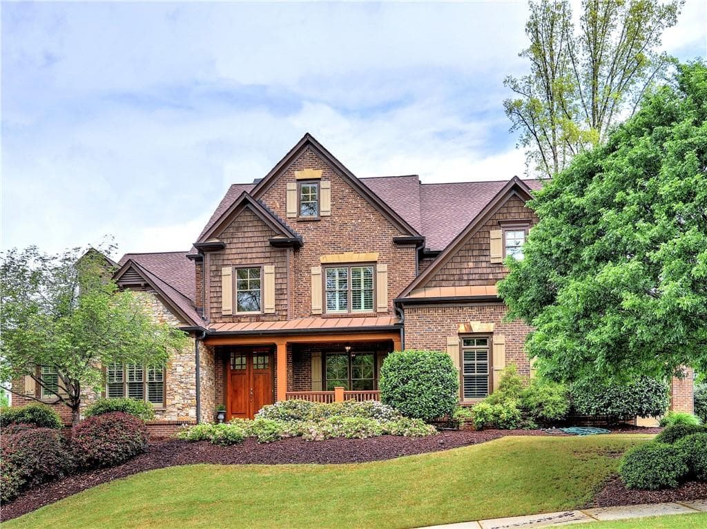 4 bedroom, 5 bathroom, 4,129 sq ft single family residence sold at 3005 Bloxley Court, Roswell, GA 30075