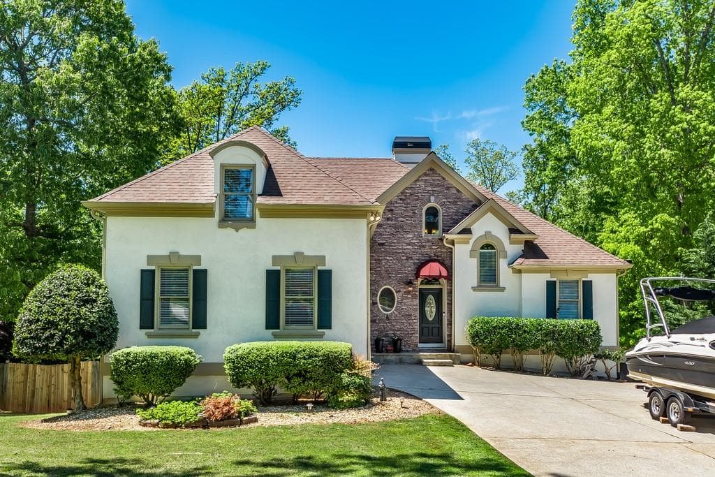 7030 BAVARIAN WOOD Place, Buford, GA 30518 — most recent listing photo