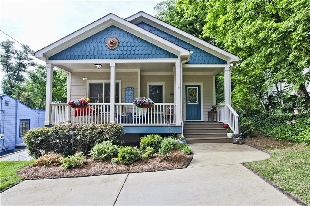 4 bedroom, 2 bathroom, 1,579 sq ft single family residence sold at 1870 Francis Avenue, Atlanta, GA 30318