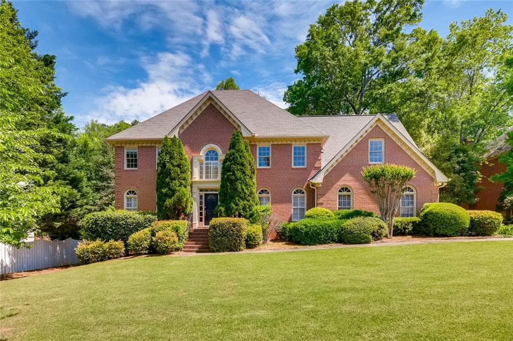 2860 Harwick Drive, Sandy Springs, GA 30350 — most recent listing photo
