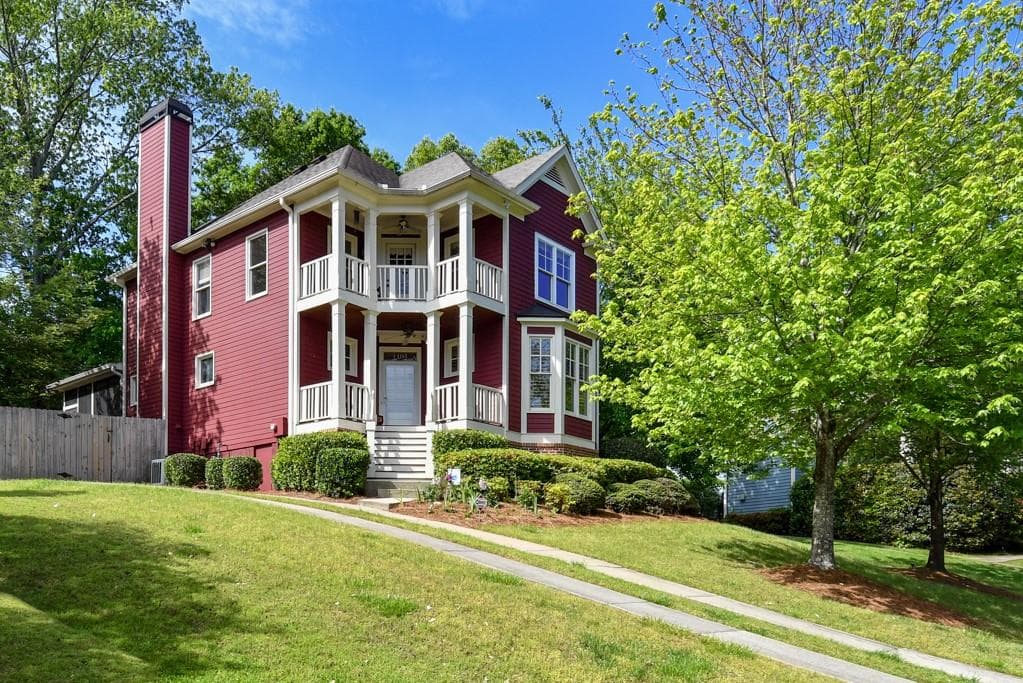 3 bedroom, 3 bathroom, 2,040 sq ft single family residence sold at 1103 Leah Lane, Atlanta, GA 30316