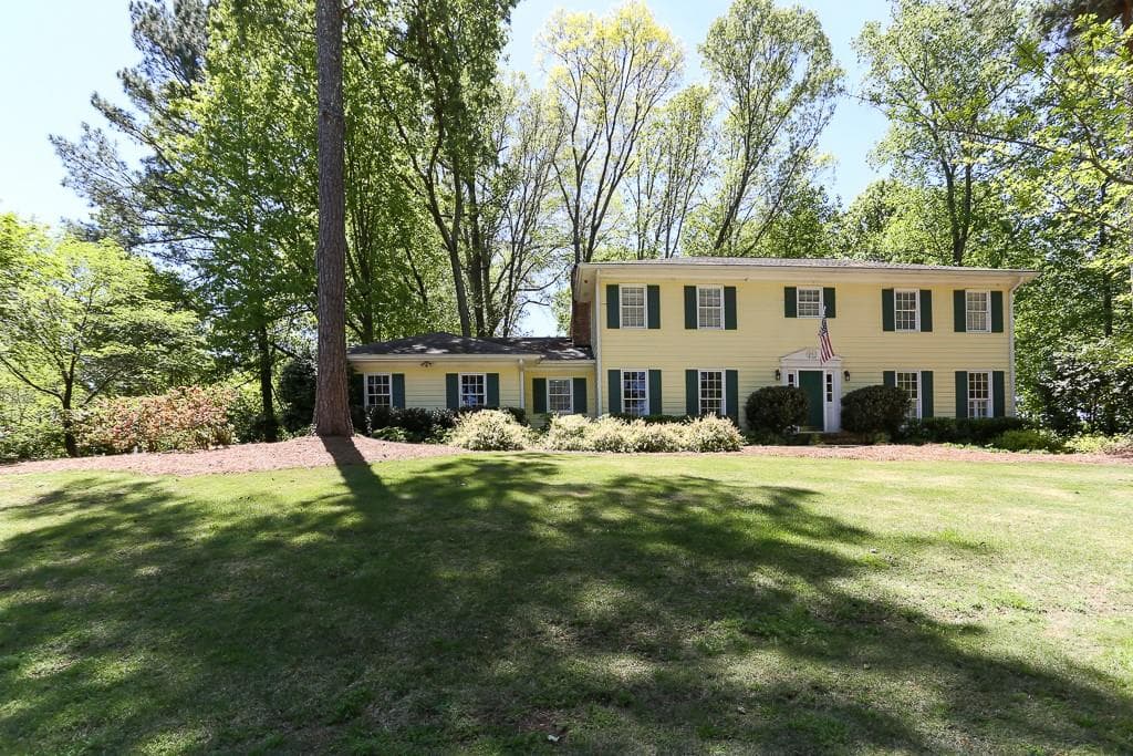 1703 Huntingford Drive, Marietta, GA 30068 — most recent listing photo