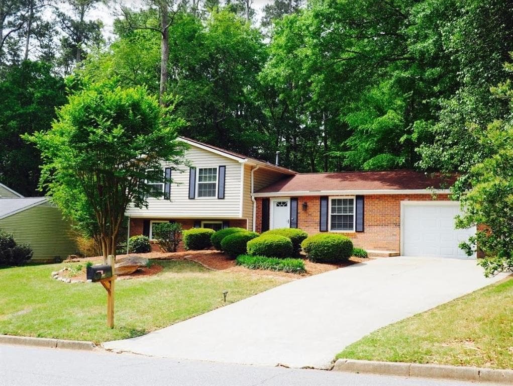 375 N Pond Trail, Roswell, GA 30076 — most recent listing photo