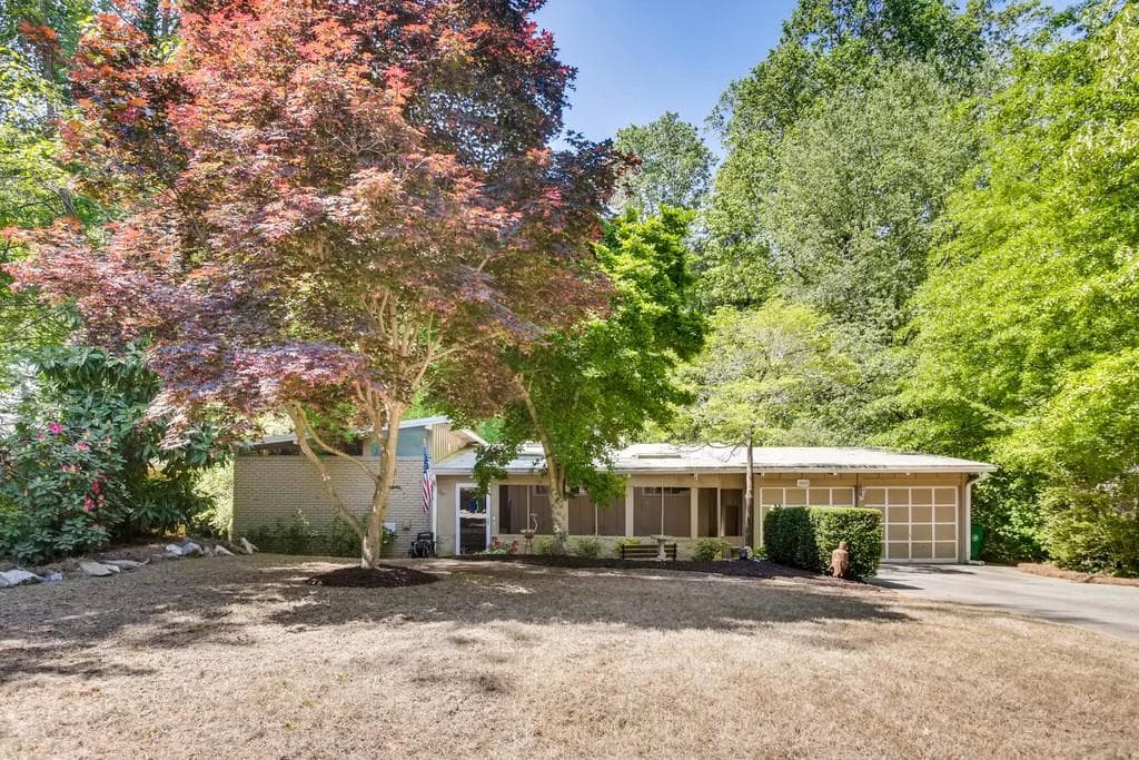 2473 Maclaren Circle, Dunwoody, GA 30360 — most recent listing photo