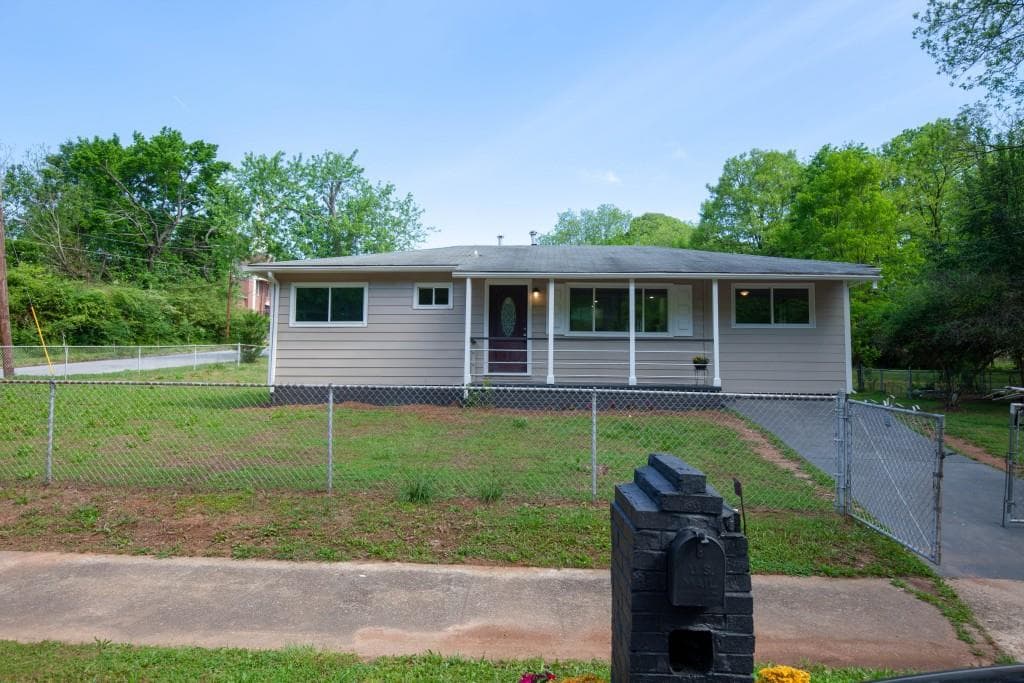 3 bedroom, 2 bathroom, 1,073 sq ft single family residence sold at 1952 Turner Road, Atlanta, GA 30315