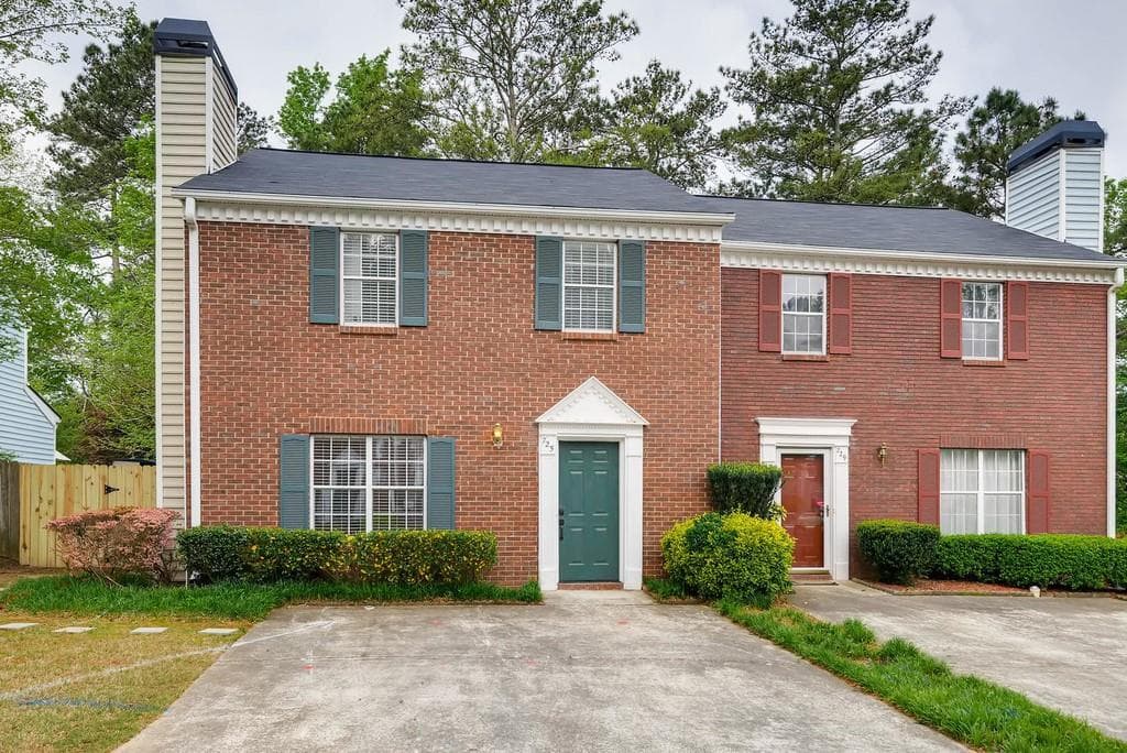3 bedroom, 3 bathroom, 1,584 sq ft townhouse sold at 725 ANDERSON Walk, Marietta, GA 30062