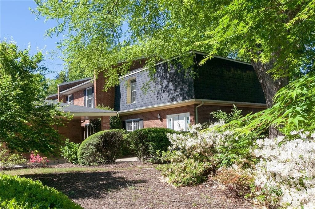 3 bedroom, 3 bathroom, 2,190 sq ft condominium sold at 6500 Gaines Ferry Road K6, Flowery Branch, GA 30542