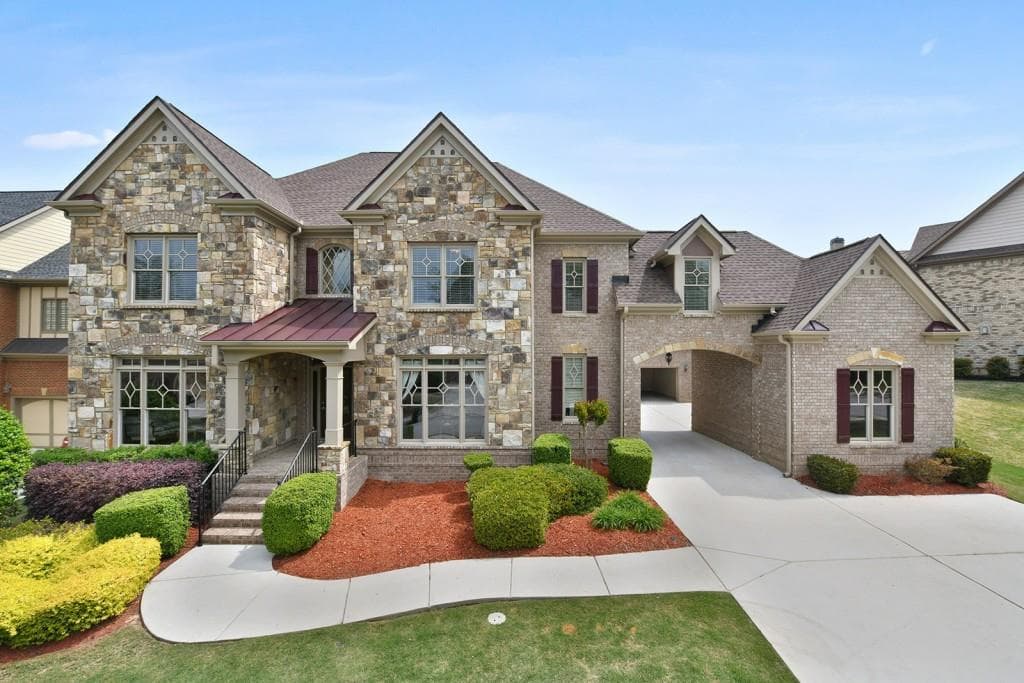 2362 Walkers Glen Lane, Buford, GA 30519 — most recent listing photo