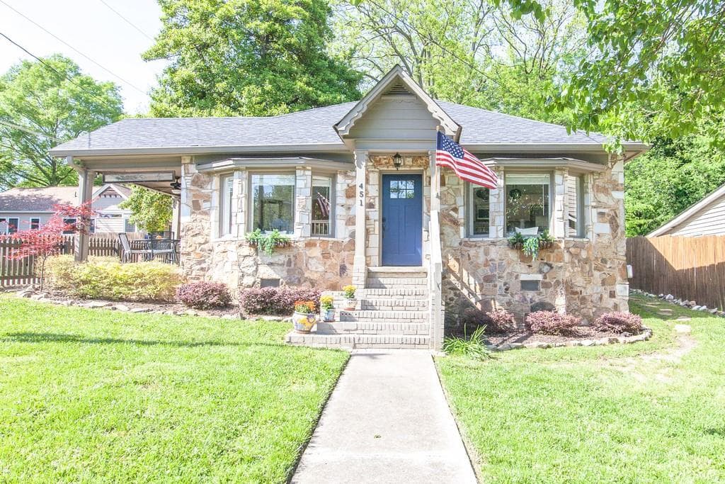 451 Lawrence Street, Marietta, GA 30060 — most recent listing photo