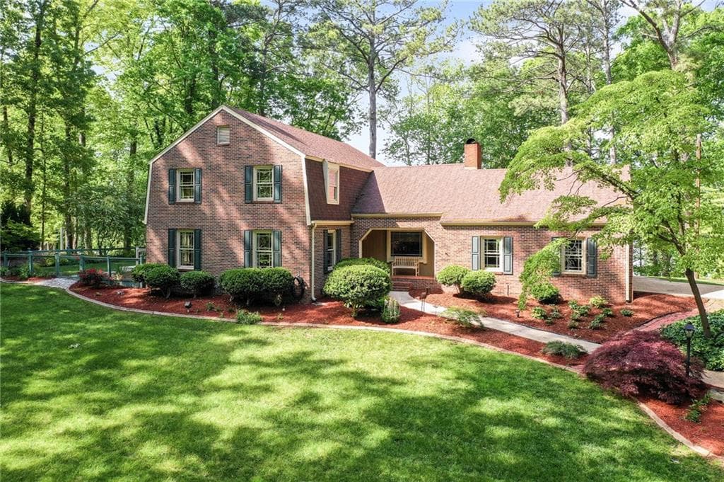 4 bedroom, 3 bathroom single family residence sold at 3225 SOUTH BAY Drive, Lake Spivey, GA 30236