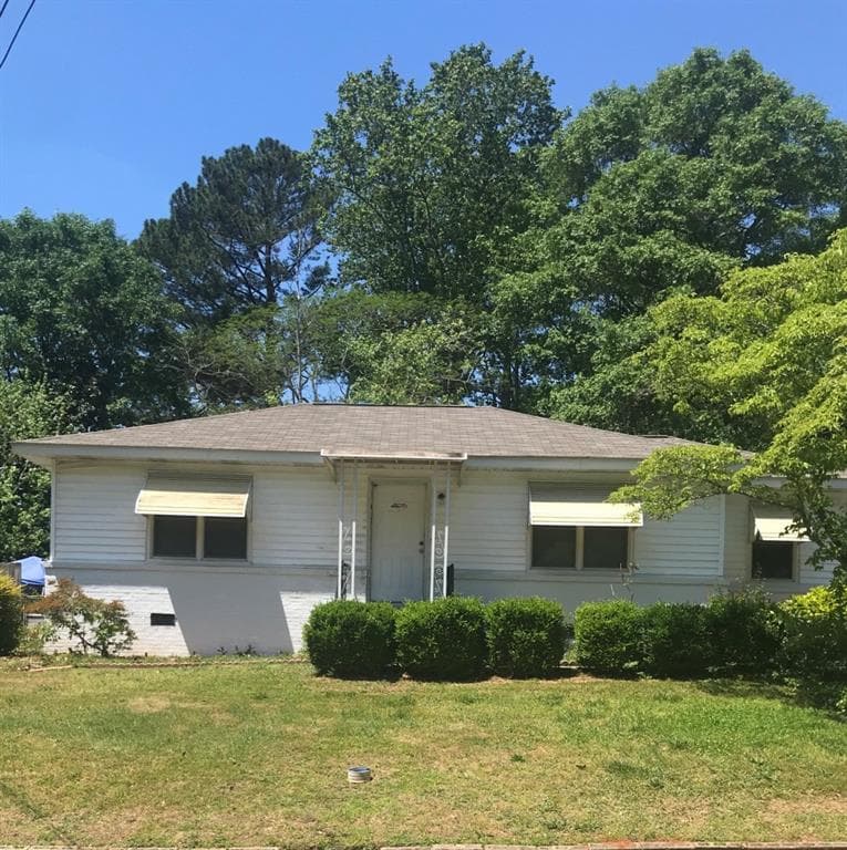 3 bedroom, 1 bathroom, 1,078 sq ft single family residence sold at 2527 Glendale Circle, Smyrna, GA 30080