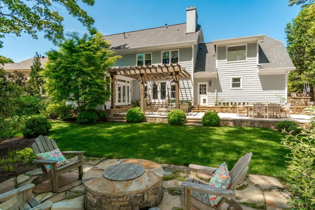 175 Inland Ridge Way, Sandy Springs, GA 30342 — most recent listing photo