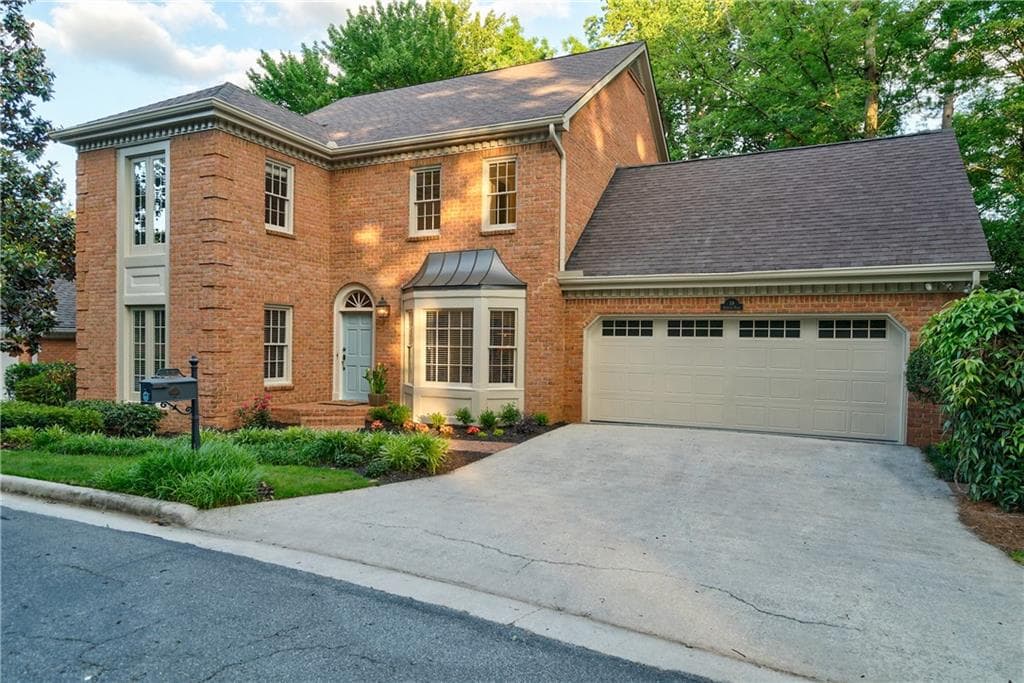 4 bedroom, 4 bathroom, 3,122 sq ft single family residence sold at 19 Saratoga Place, Atlanta, GA 30324
