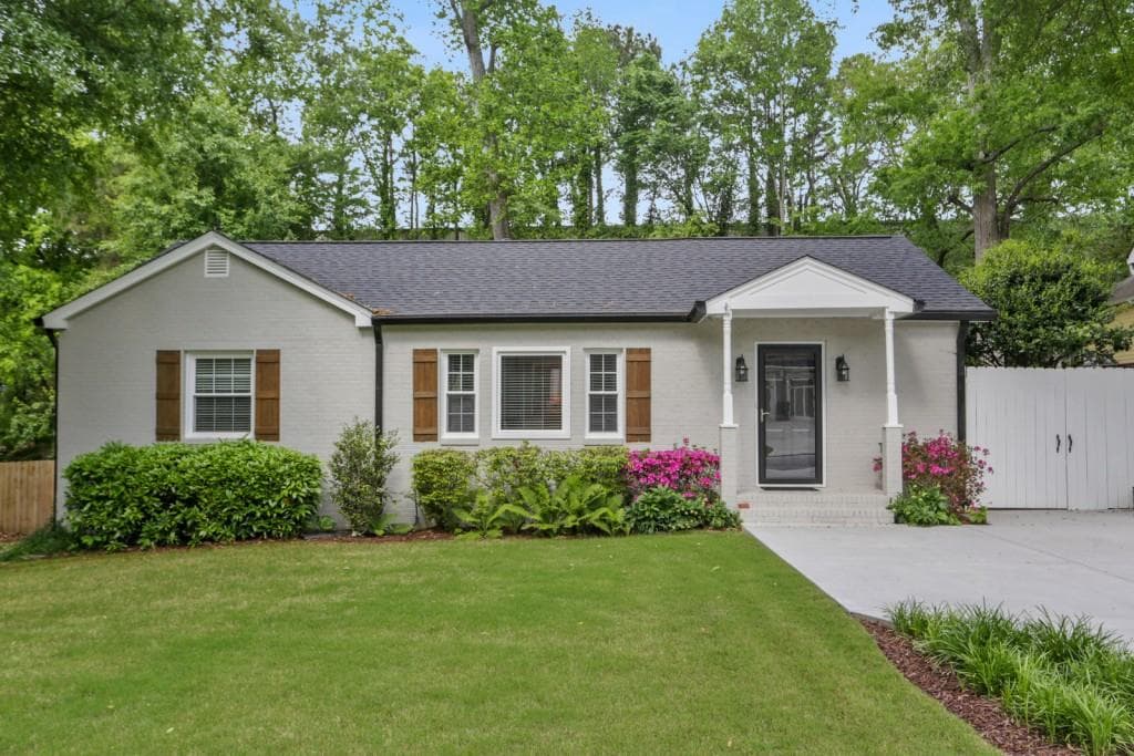 2 bedroom, 1 bathroom, 1,056 sq ft single family residence sold at 1857 Dyer Circle, Atlanta, GA 30341