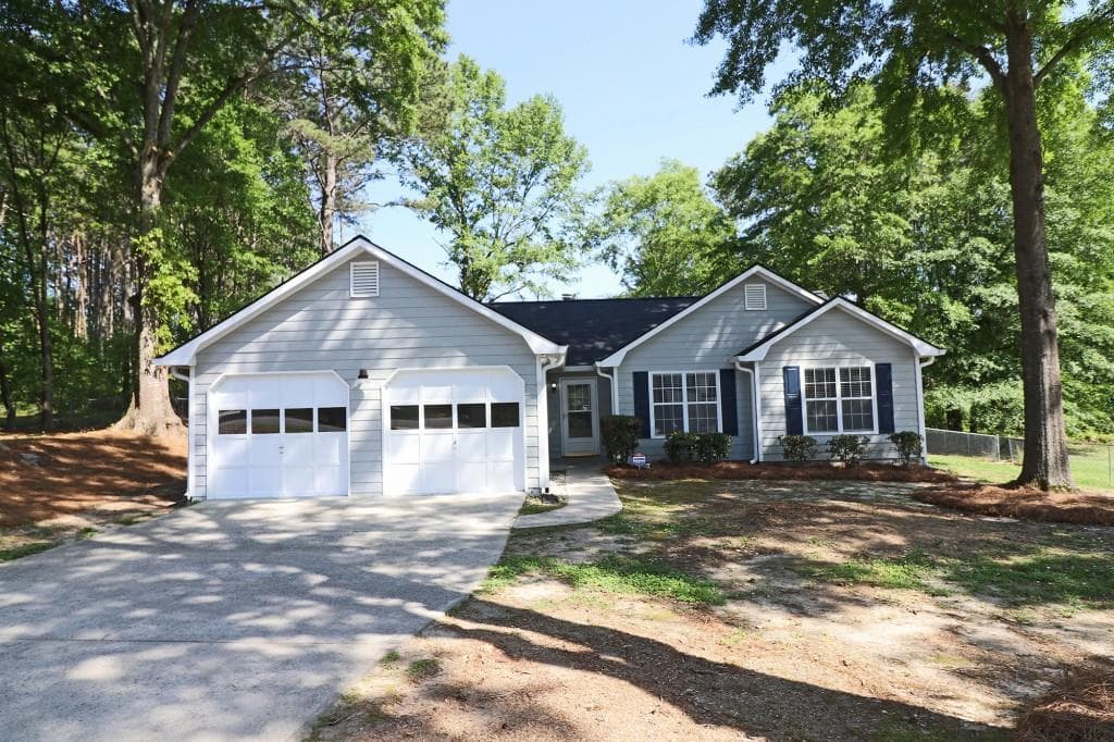 325 Fieldridge Drive, Lawrenceville, GA 30045 — most recent listing photo