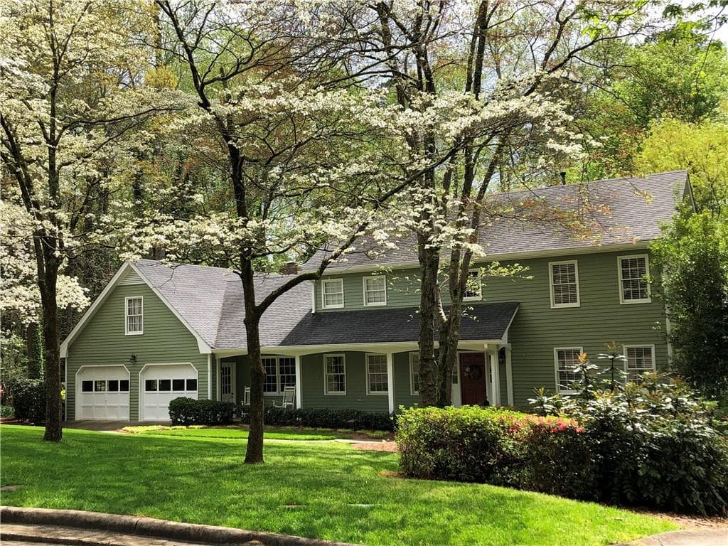 4 bedroom, 3 bathroom, 2,932 sq ft single family residence sold at 150 Ridge Point Close, Roswell, GA 30076