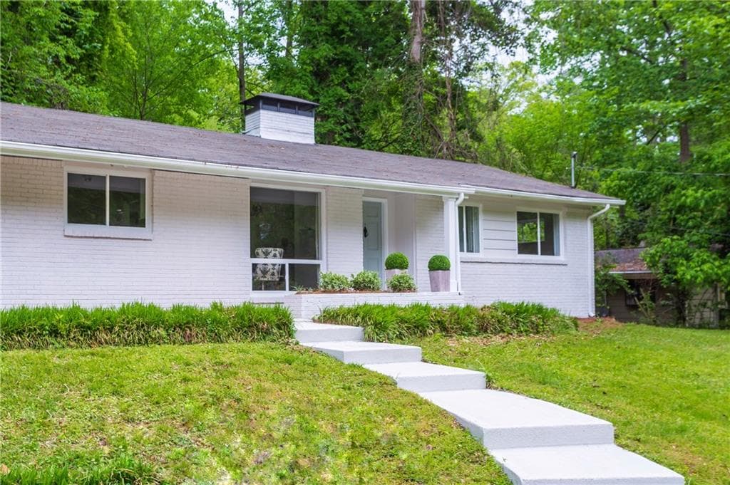 4 bedroom, 2 bathroom, 1,713 sq ft single family residence sold at 2315 Tanglewood Circle, Atlanta, GA 30345