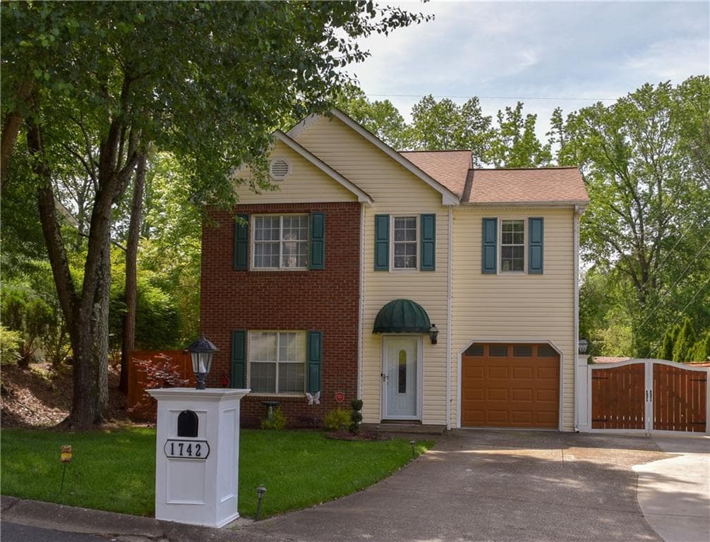 1742 Bertram Lane, Marietta, GA 30008 — most recent listing photo
