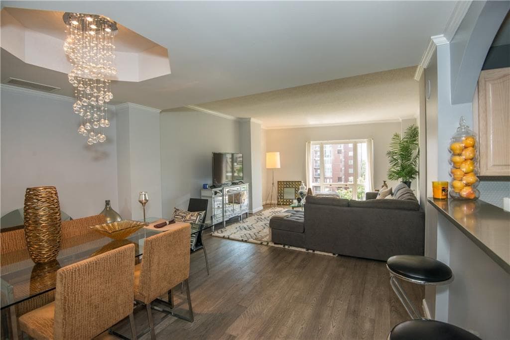 1 bedroom, 1 bathroom, 1,012 sq ft condominium sold at 3475 Oak Valley Road 480, Atlanta, GA 30326