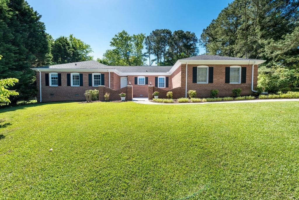 2694 Amberly Way, Snellville, GA 30078 — most recent listing photo