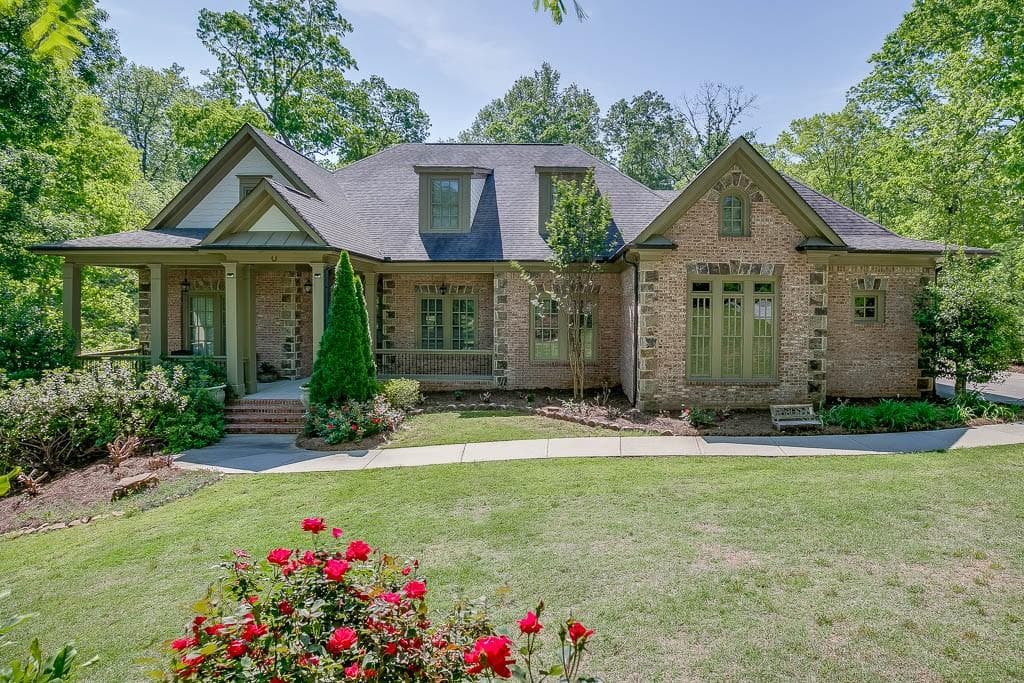 987 Bandol Drive, Hoschton, GA 30548 — most recent listing photo